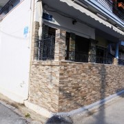 ependish toixou me plakaki tupou petras (2)