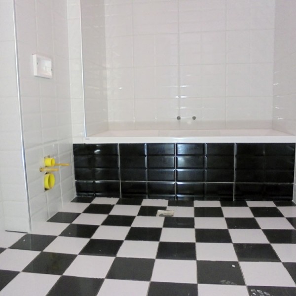 Τοποθέτηση Πλακιδίων Μπάνιου